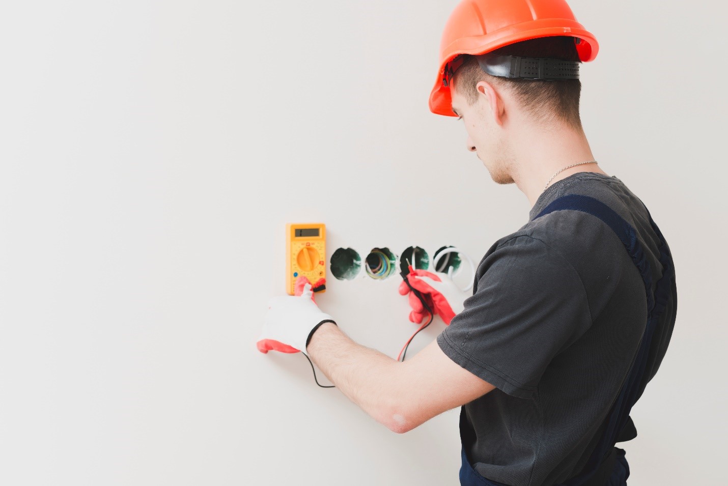 Electrician Home Services in Pakistan